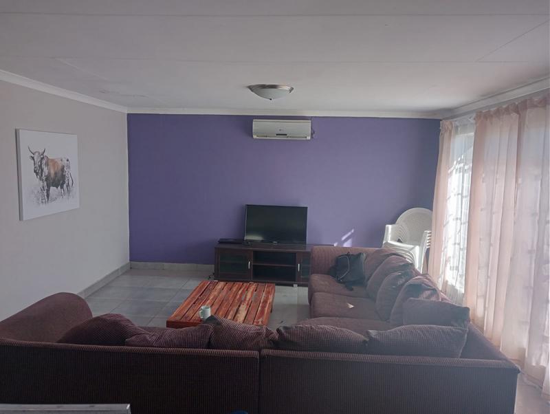 4 Bedroom Property for Sale in Kwaggafontein Free State